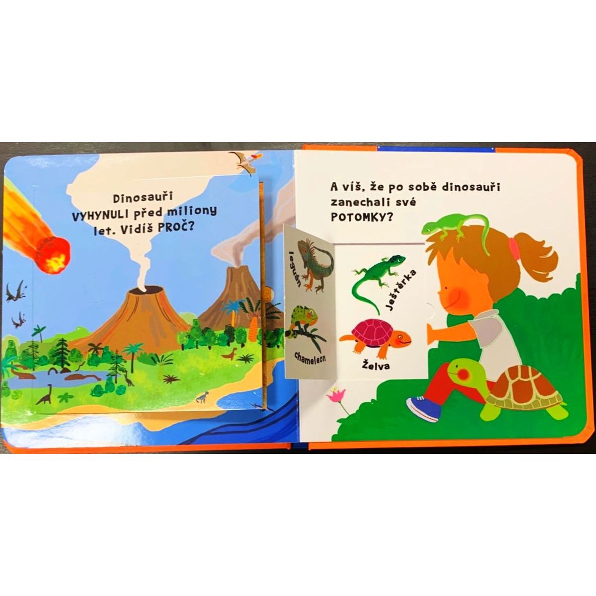 SUN Dinosauři - leporelo s okénky