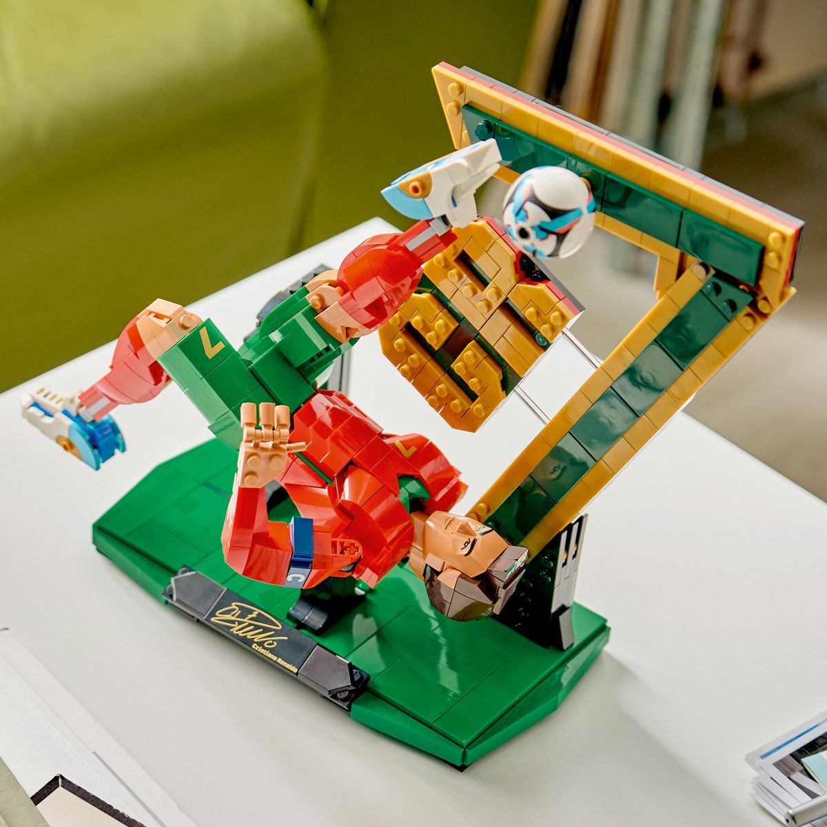 LEGO® Editions 43016 Cristiano Ronaldo - Fotbalová legenda