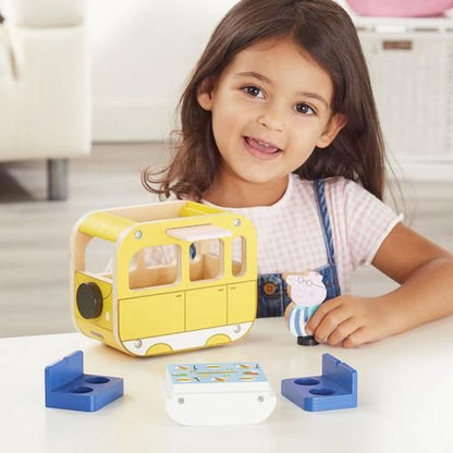 Peppa Pig dřevěný karavan a figurka Tatínek