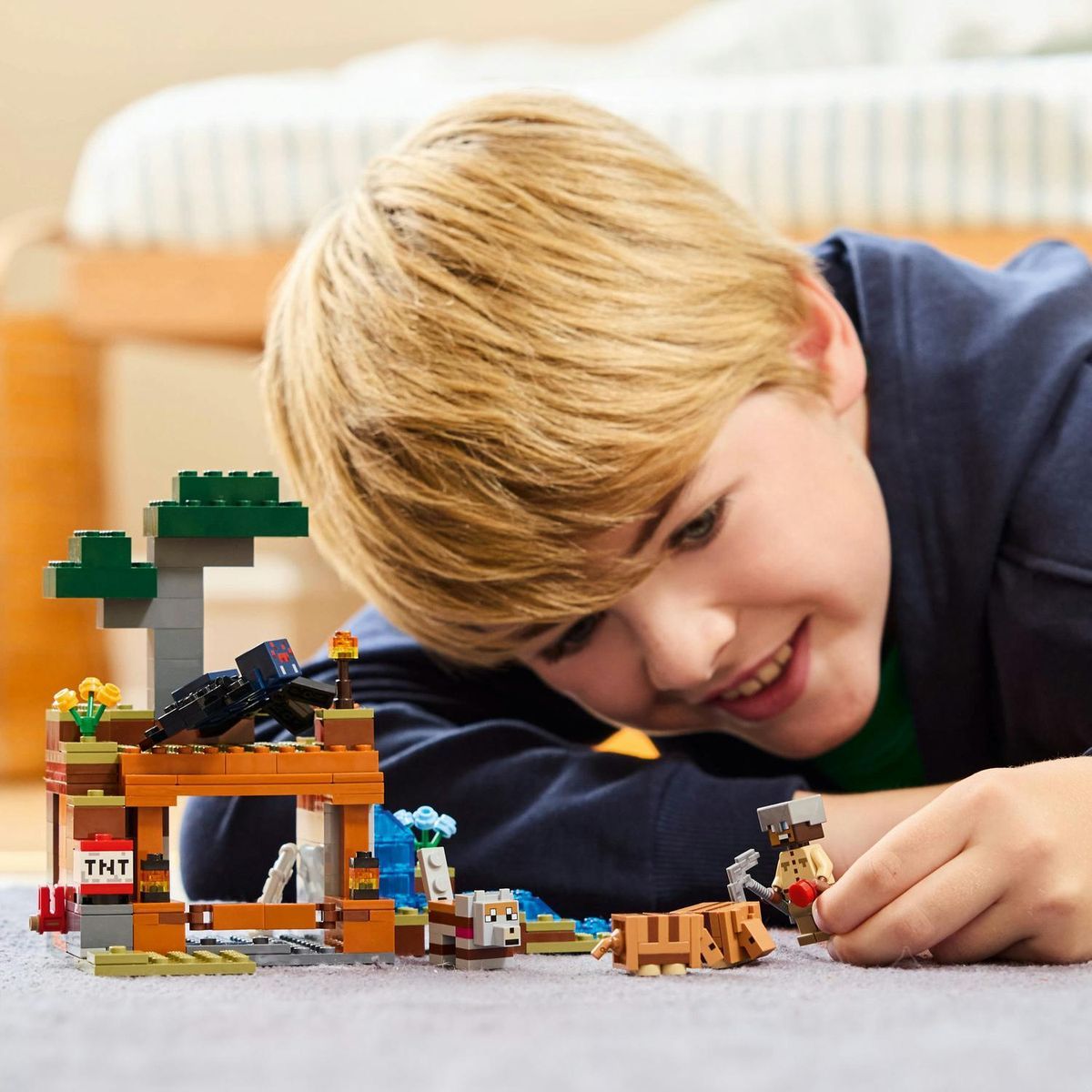 LEGO® Minecraft® 21269 Výprava do dolů a pásovec