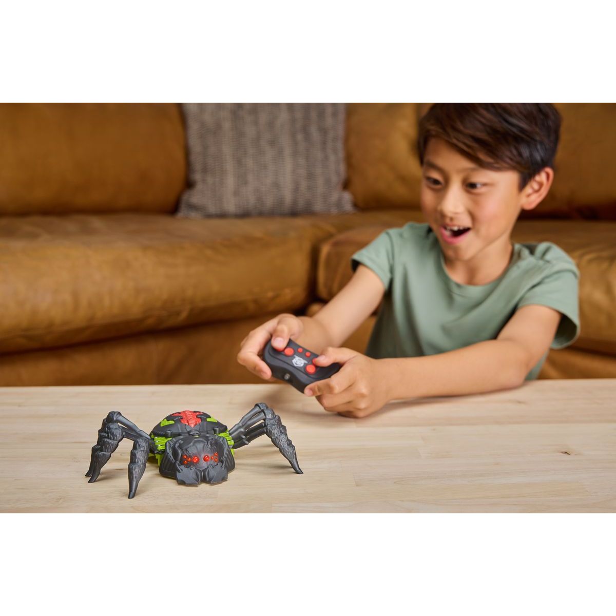 Spin Master HEX Bots RC tarantule lezoucí po stěnách