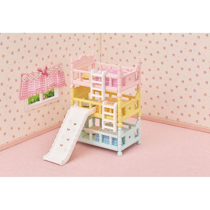 Sylvanian Families Nábytek - třípatrová postel se skluzavkou