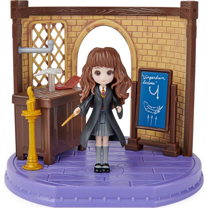 Harry Potter Učebna Kouzel s figurkou Hermiony