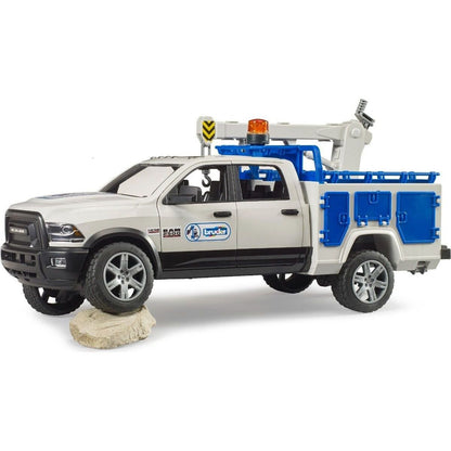 Bruder 2509 Servisní vůz RAM 2500 s otočným světelným majákem 1:16