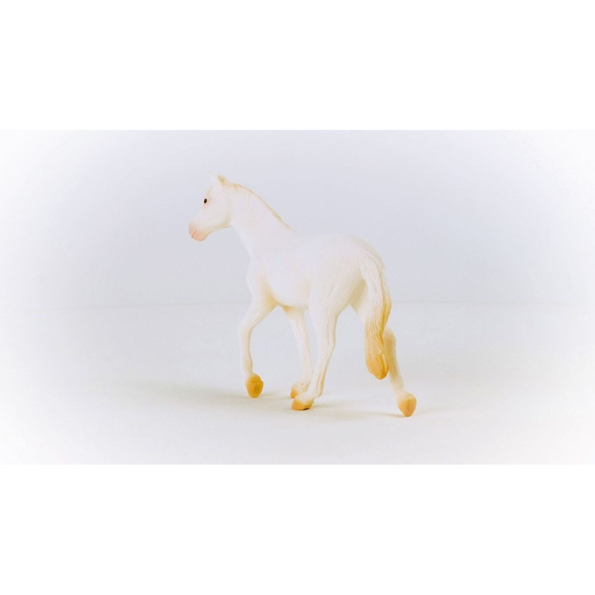 Schleich 13959 Zvířátko Klisna plemene Camarillo