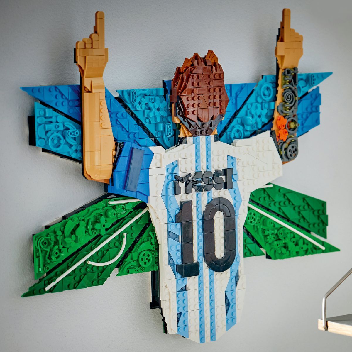 LEGO® Editions 43018 Lionel Messi - Okamžik vítězství