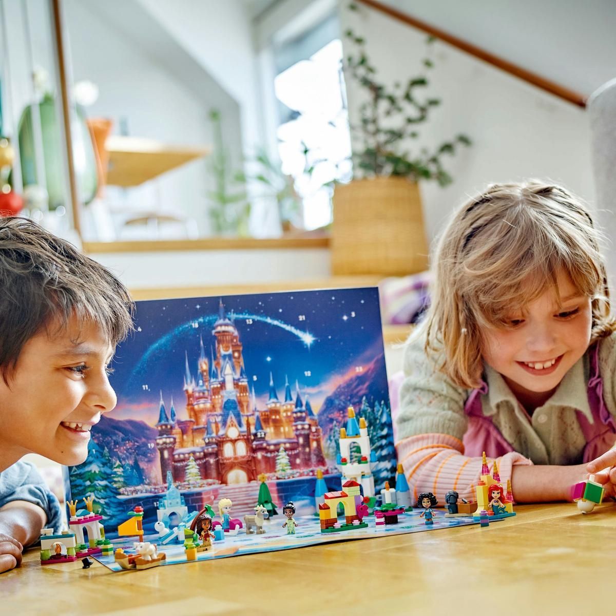 LEGO® Disney Princess 43253 Adventní kalendář