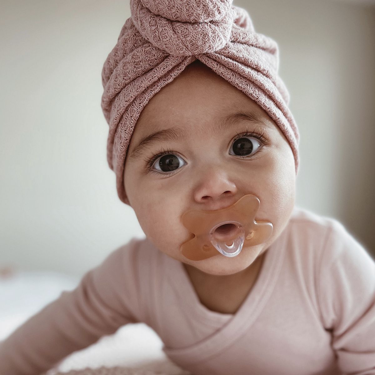 Canpol babies Dudlík  silikonový symetrický 0-6m 1 ks oranžový