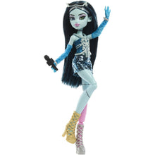 Monster High skulltimate secrets hauntlywood mysteries panenka Frankie Stein