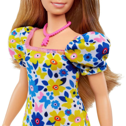 Mattel Barbie modelka šaty s modrými a žlutými květinami