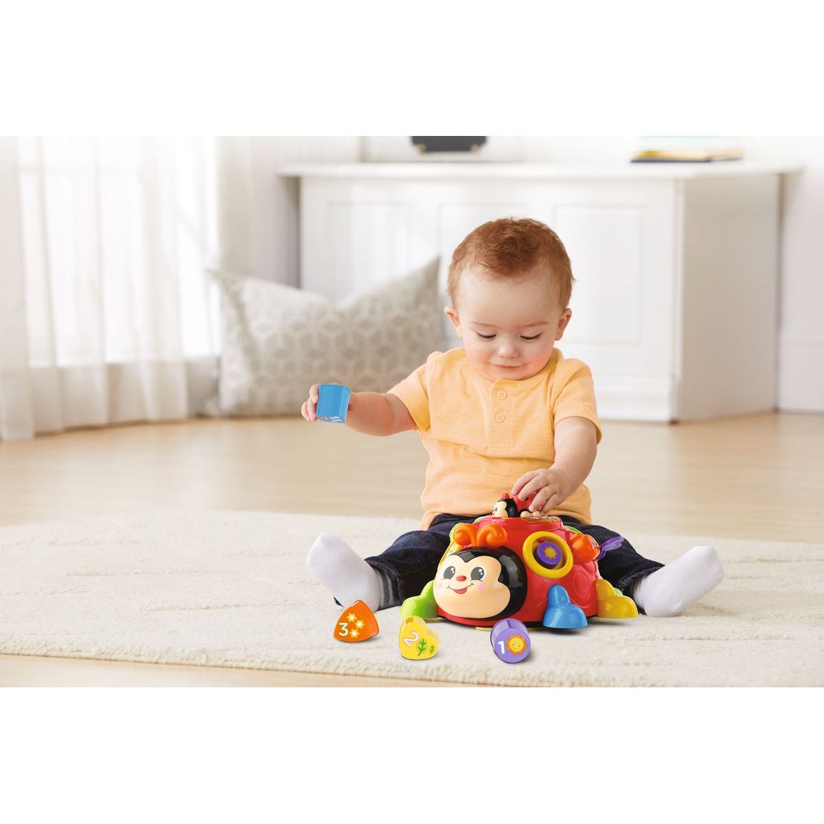 Vtech Nezbedná beruška CZ