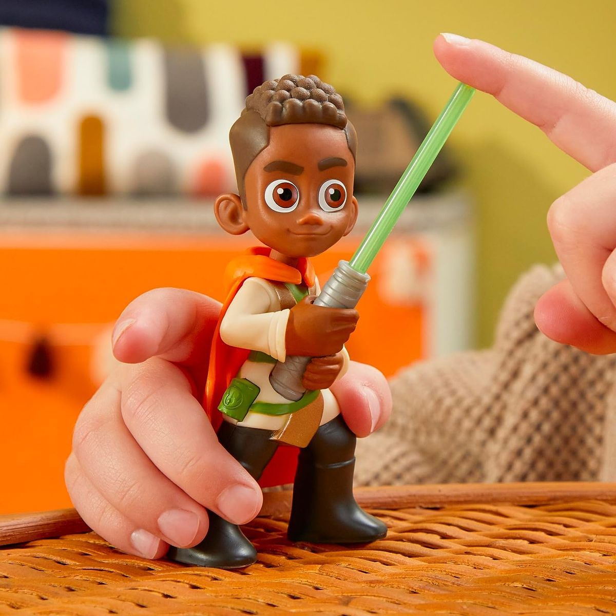Hasbro Star Wars Young Jedi Adventures Duel Kai Brightstar vs. Taborr