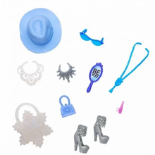 Mattel Barbie obleček s doplňky v praktickém balení HWV75