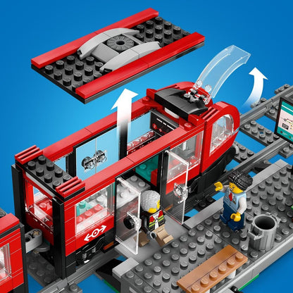 LEGO® City 60423 Tramvaj a zastávka v centru města