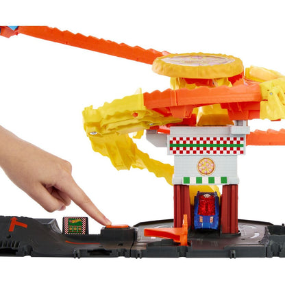 Mattel Hot Wheels City hladová kobra útočí na pizzerku