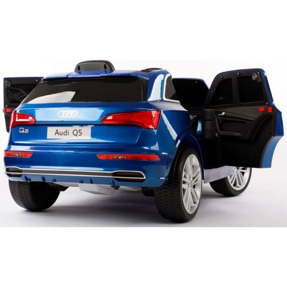 Made Elektrický model auta Audi Q5 modré