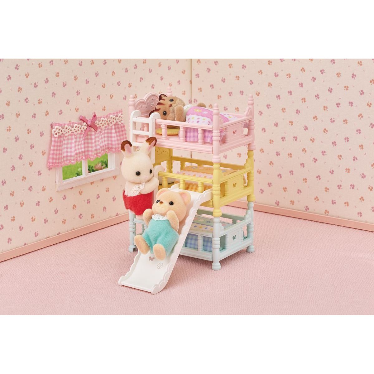 Sylvanian Families Nábytek - třípatrová postel se skluzavkou