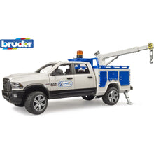 Bruder 2509 Servisní vůz RAM 2500 s otočným světelným majákem 1:16