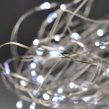 Vánoční řetěz stříbrný, 30 x mini LED, 3 m, 3 x AA, studené světlo