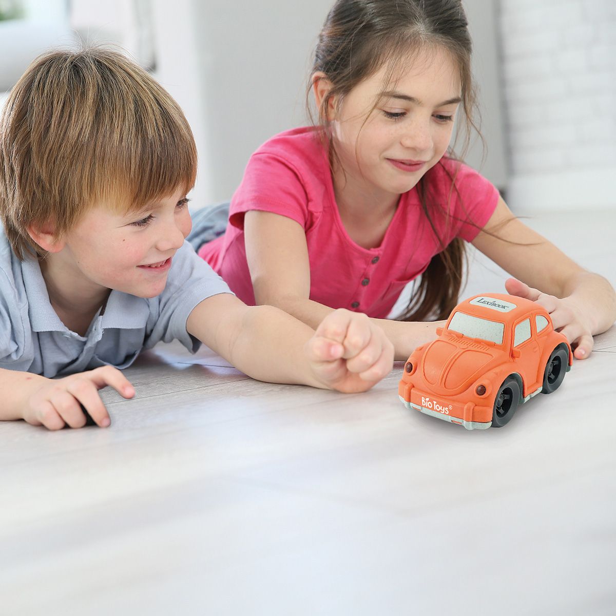 Lexibook Oranžové městské auto z bioplastu 10 cm