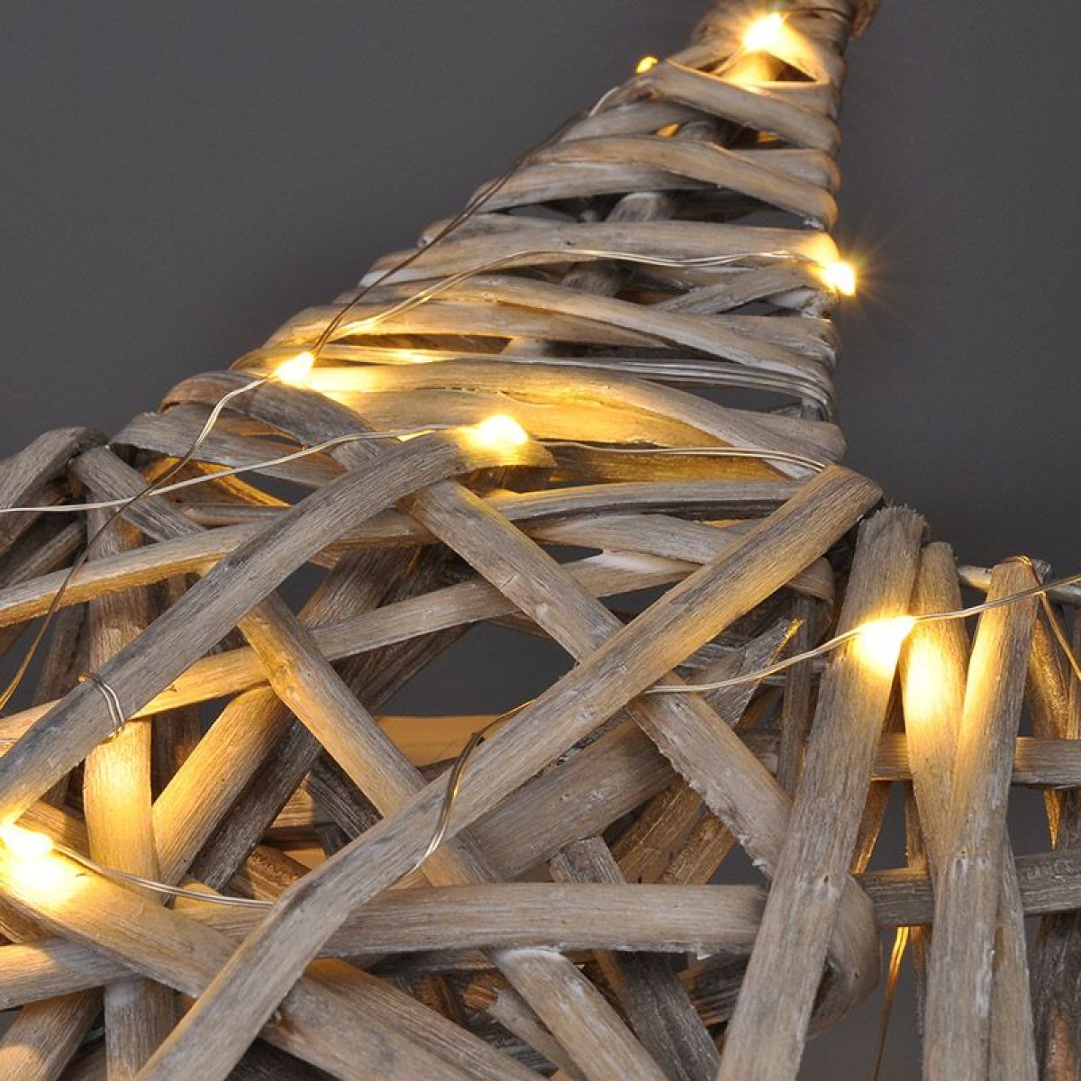 LED ratanová hvězda, 40 x LED, 2 x AA, 40 cm