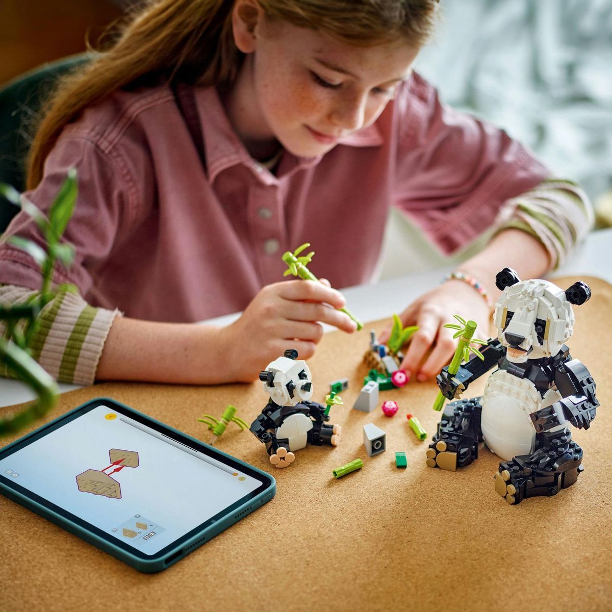 LEGO® Creator 3 v 1 31165 Divoká zvířata: Pandí rodinka