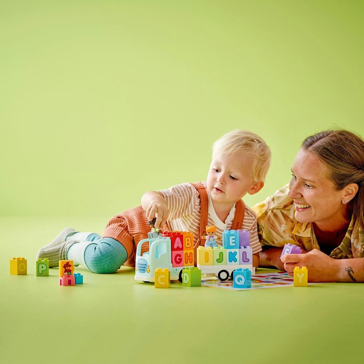 LEGO® DUPLO® 10421 Náklaďák s abecedou