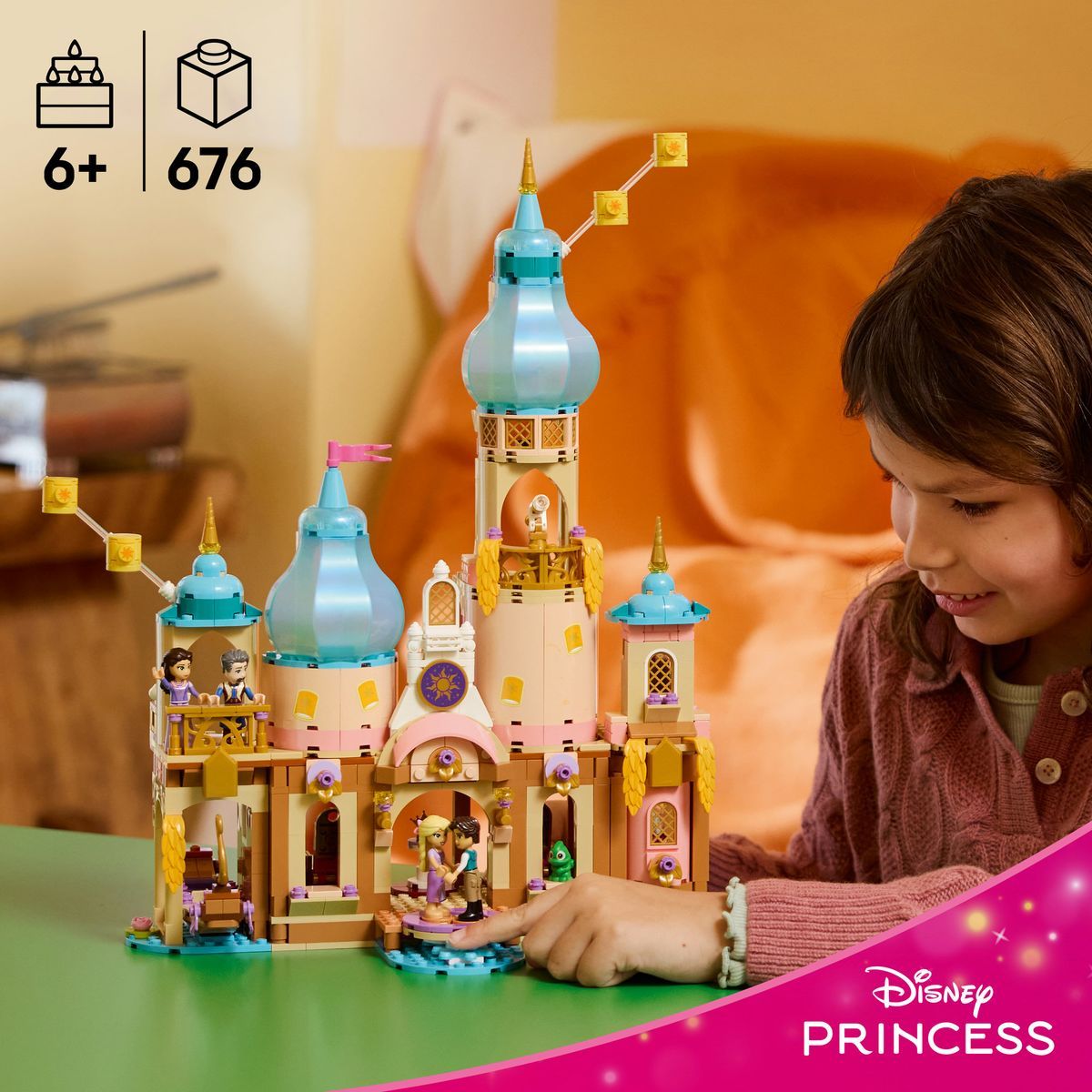LEGO® Disney 43297 Zámek princezny Lociky