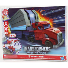 Hasbro Transformers Bojový náklaďák Optimus Prime