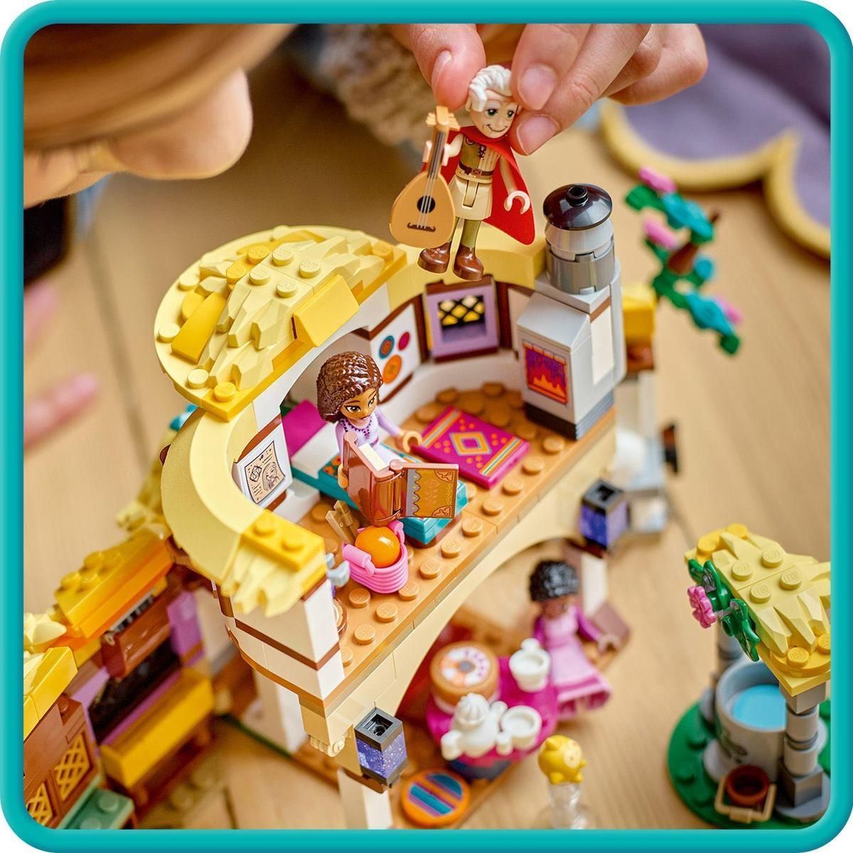 LEGO® Disney Princess™ 43231 Ashina chata
