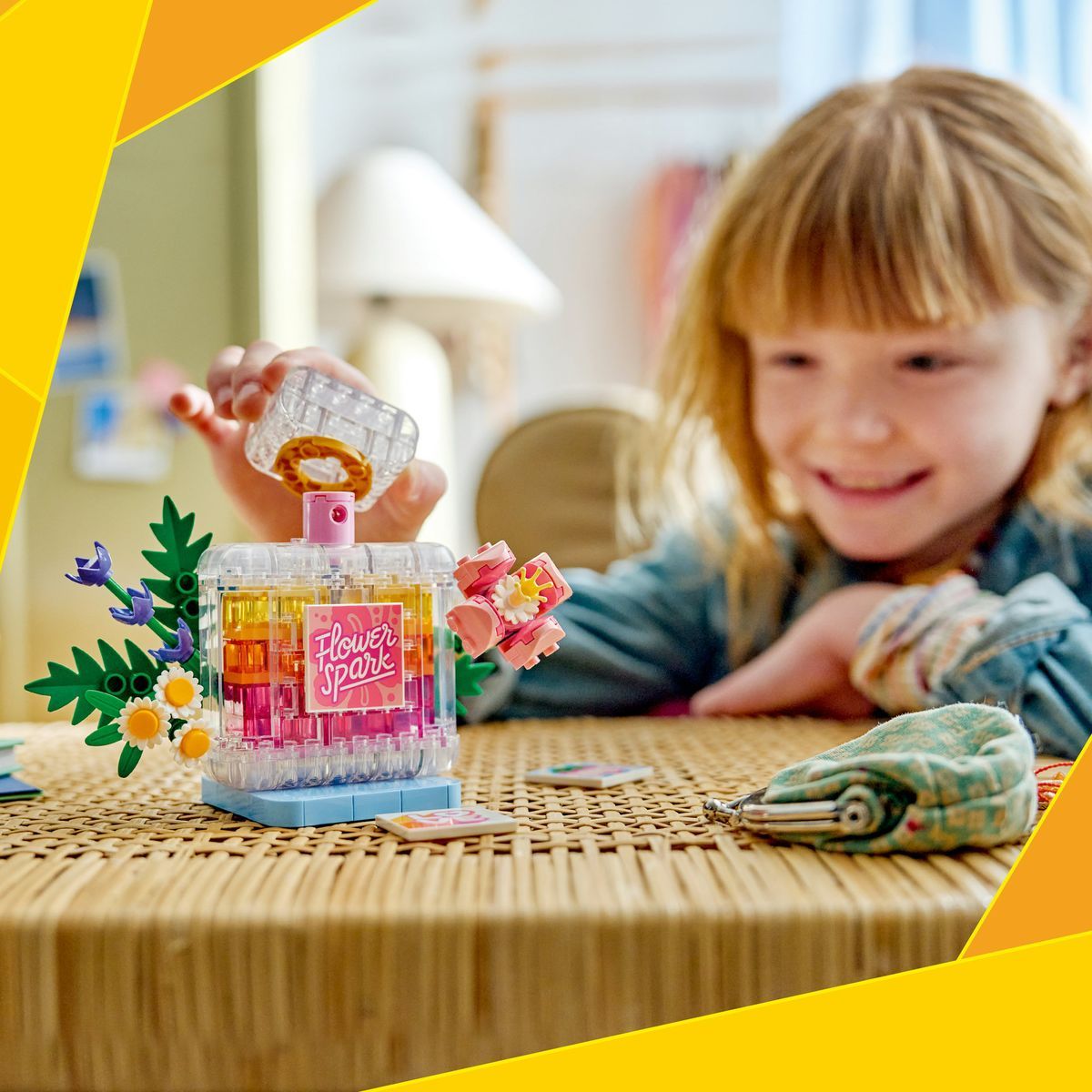 LEGO® Creator 3 v 1 31383 Parfém s ozdobnými květinami