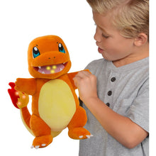 Interaktivní plyšový Pokémon Charmander šlehající plamen