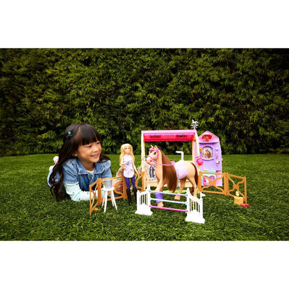 Barbie HXJ44 Stáje s koněm Pepper a panenkou
