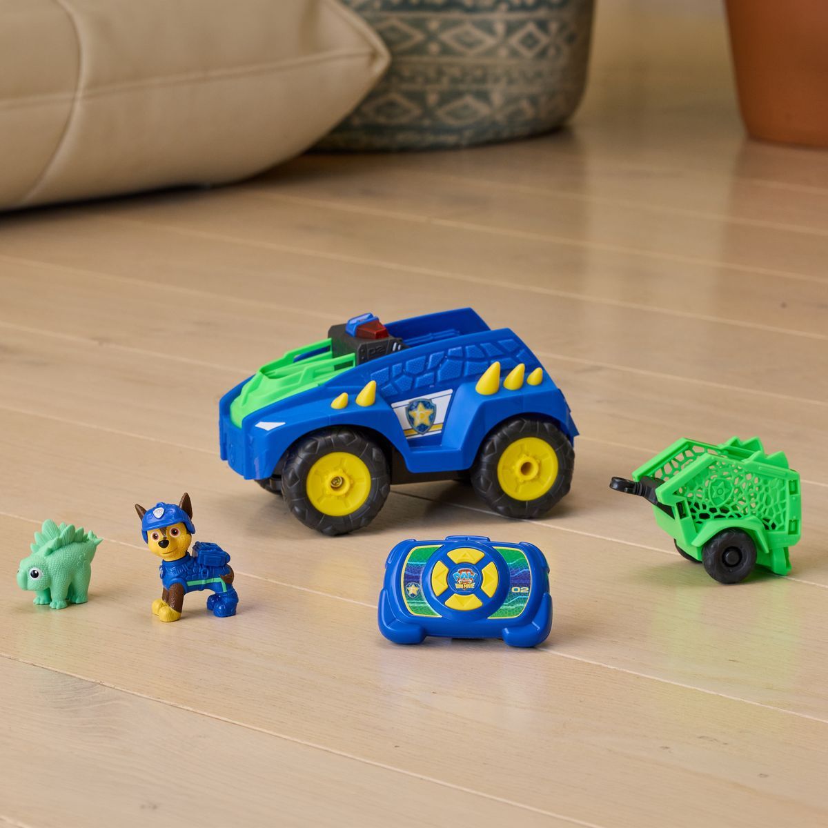 Spin Master Tlapková patrola Dino RC auto s vozíkem Chase