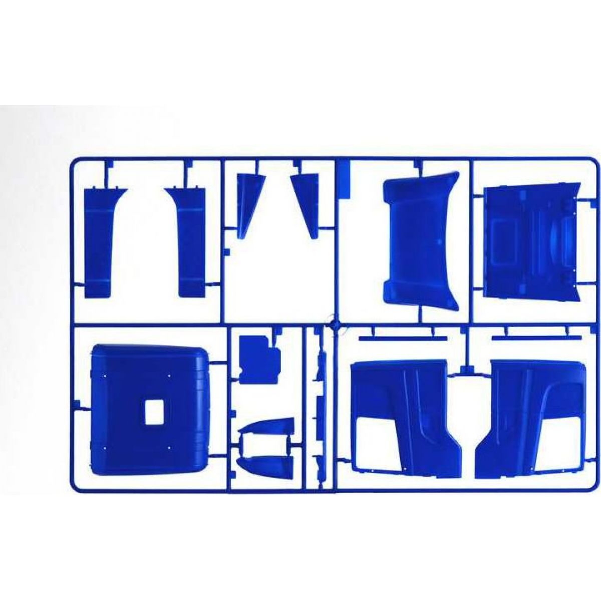 Italeri Model Kit truck 3947 Scania R400 Streamline Flat Roof 1:24