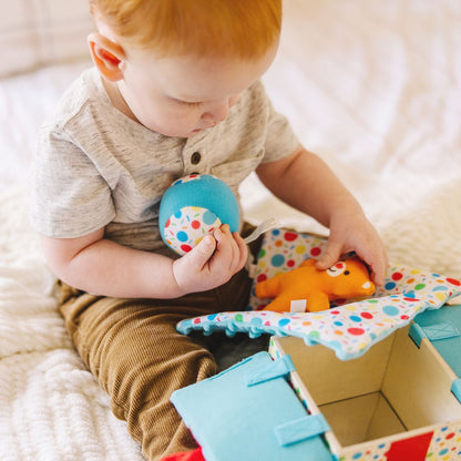 Melissa & Doug Dřevěná dárková krabička s překvapením