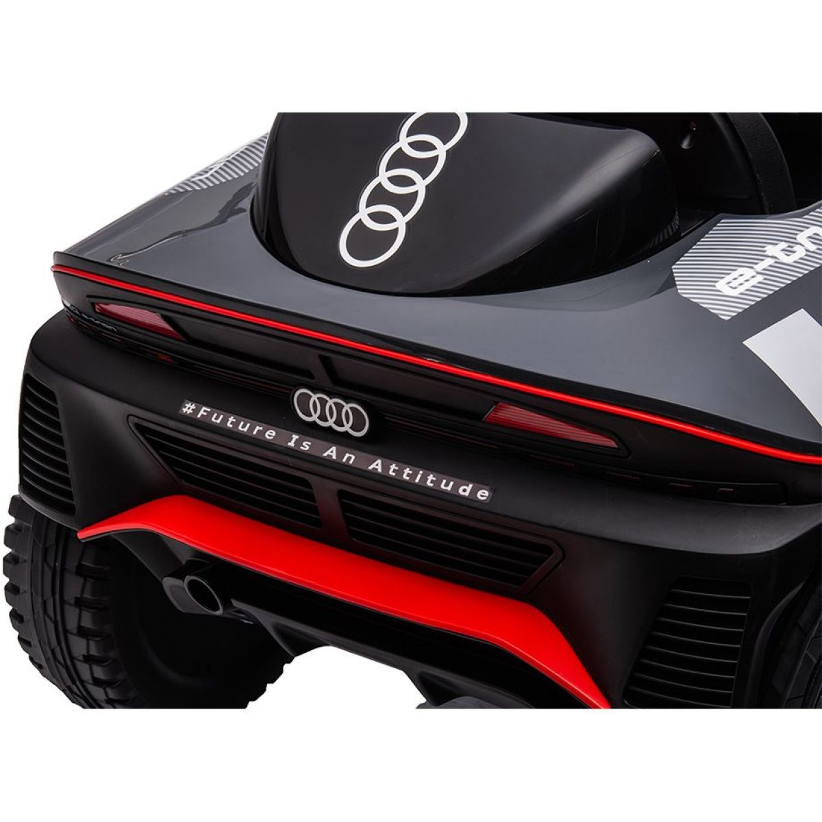 Sparkys Dětské elektrické auto Audi RS Q E-TRON + dálkový ovladač