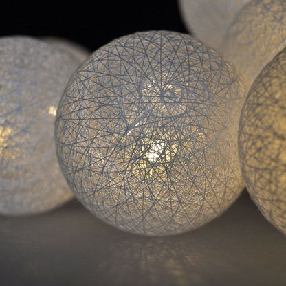 LED řetěz vánoční koule bavlněné, 10 LED, 1m, 2 x AA, IP20