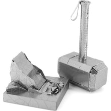Metal Earth 3D Puzzle Marvel Thorovo kladivo 24 dílků