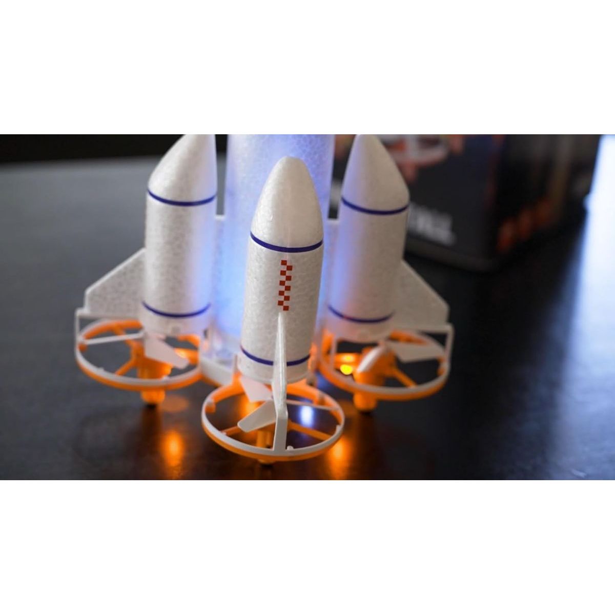 MaDe Raketa dron na dálkové ovládání