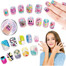 Tasia Stylová sada Nail Art s třpytkami a samolepkami