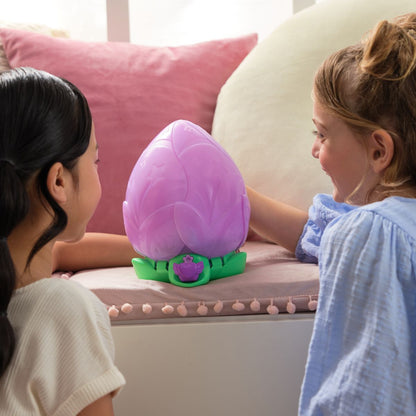 Hatchimals Bloomables poupě s překvapením štěňátka