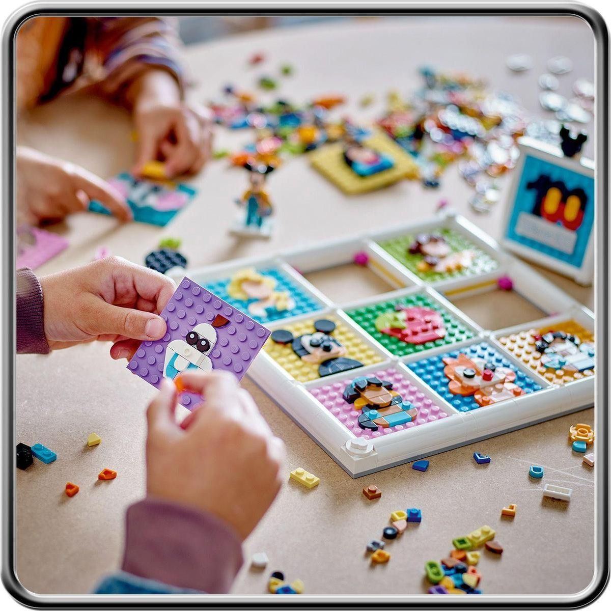 LEGO® Disney 43221 100 let oblíbených animovaných postav Disney