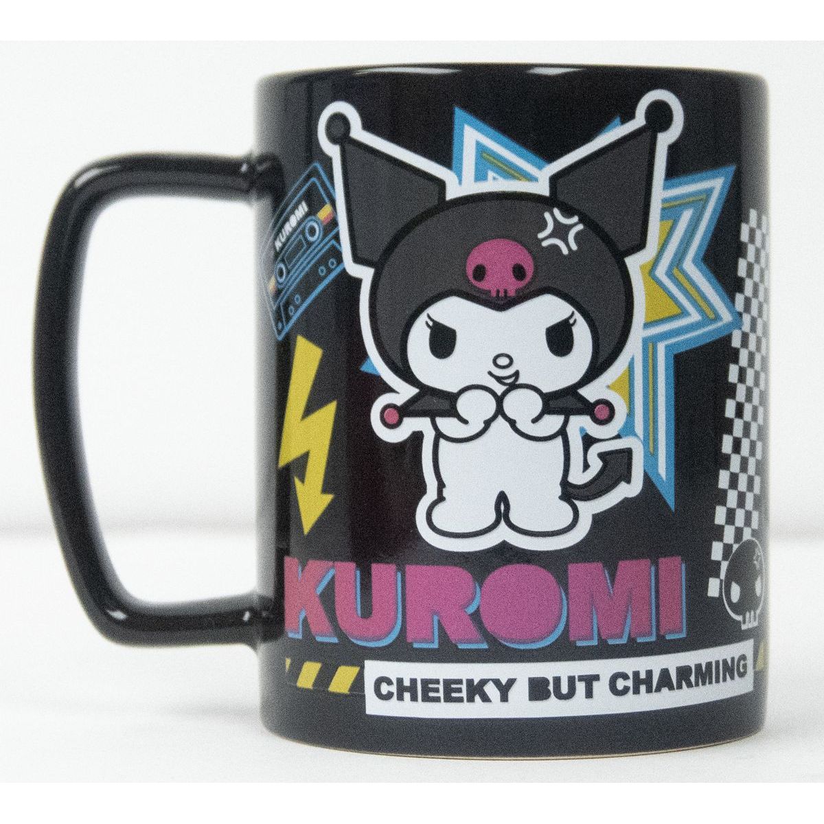 Pyramid Kuromi hrnek s návlekem