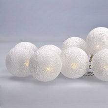 LED řetěz vánoční koule bavlněné, 10 LED, 1m, 2 x AA, IP20