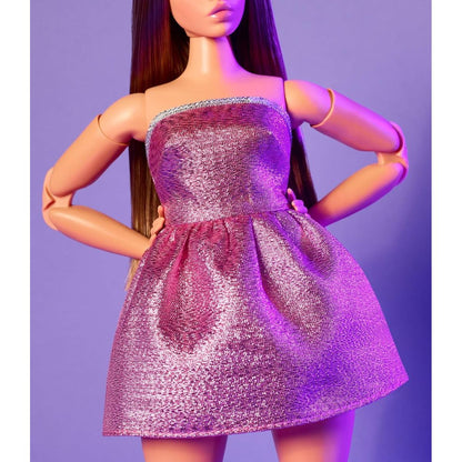 Mattel Barbie Looks brunetka v růžových mini šatech