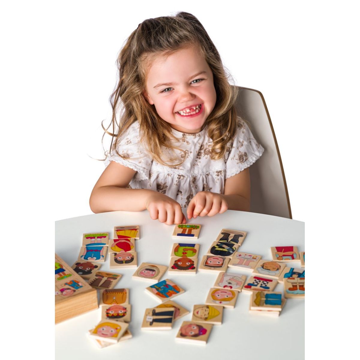 Woody Puzzle - Lidé a povolání z celého světa, v dř. krabičce