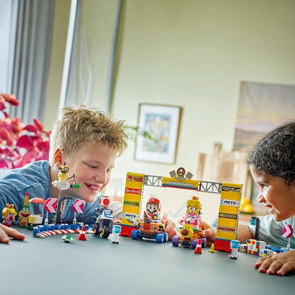 LEGO® Super Mario™ 72036 Mario Kart™ - Baby Peach a sada Grand Prix