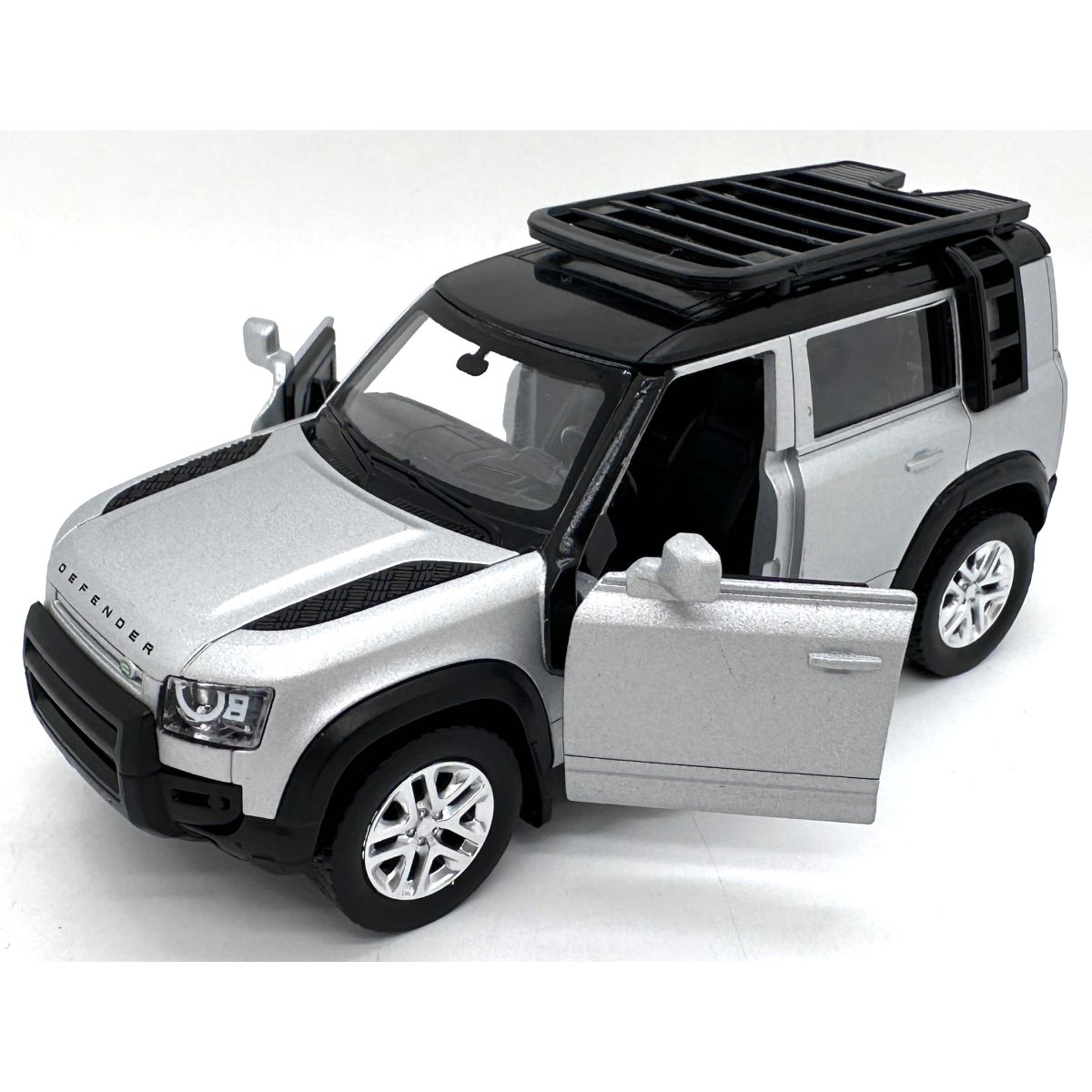 Sparkys 2020 Land Rover Defender 110 sv. šedý