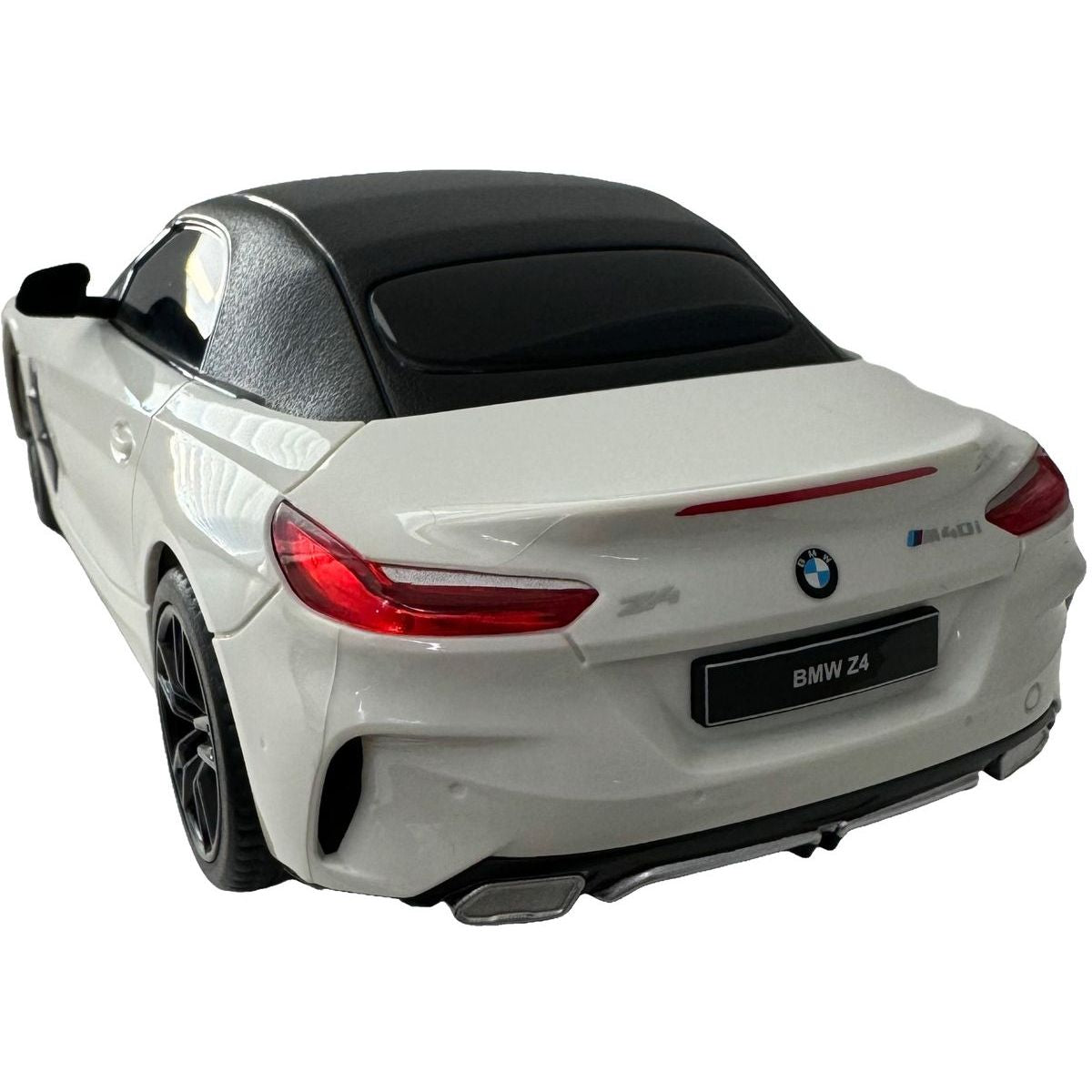 Rastar RC auto 1 : 24 BMW Z4 New Version - bílé